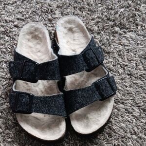 Birkenstock Arizonas -  Charcoal Wool/Felt with Shearling Footbeds